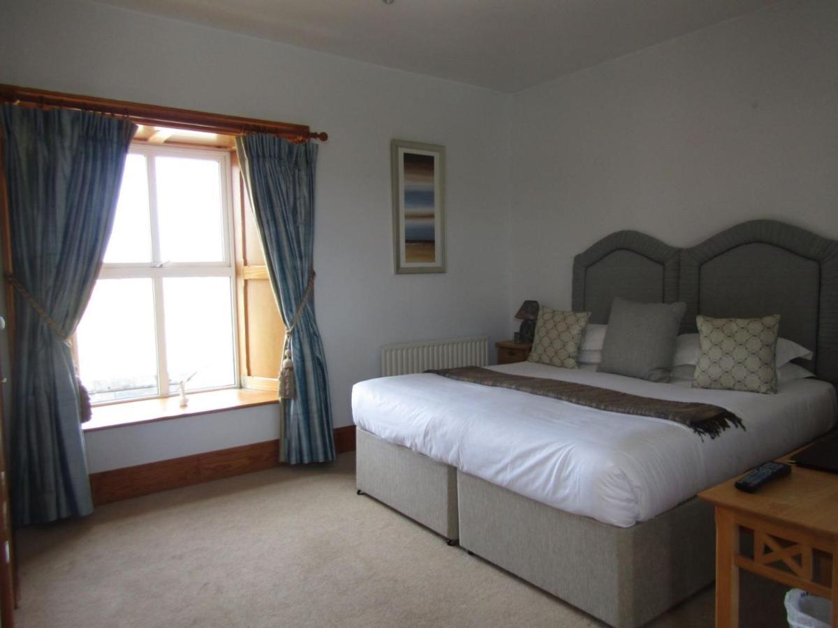 Berry Lodge Country House สแปนิชพอยท์ ภายนอก รูปภาพ